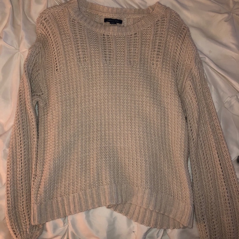 American eagle cream sweater